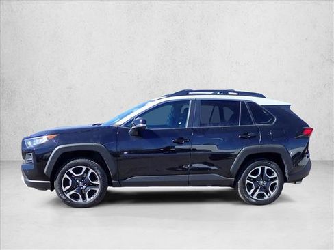 Used 2019 Toyota RAV4 Adventure image 2