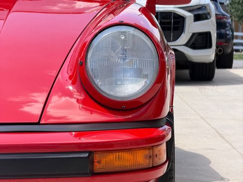 Used 1989 Porsche 911 Carrera RWD image 32