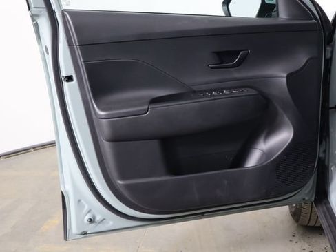 Used 2024 Hyundai Kona SEL AWD/4WD image 19