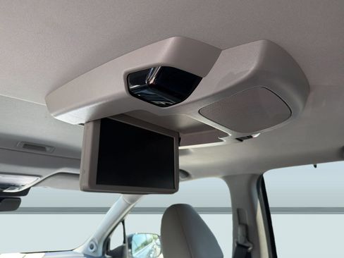 Used 2020 Honda Pilot Touring image 33
