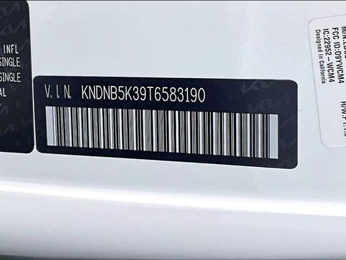 Certified 2026 Kia Carnival FWD image 35