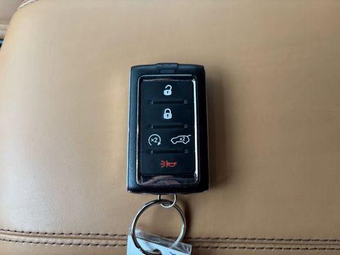 Used 2022 Jeep Grand Cherokee Summit image 32