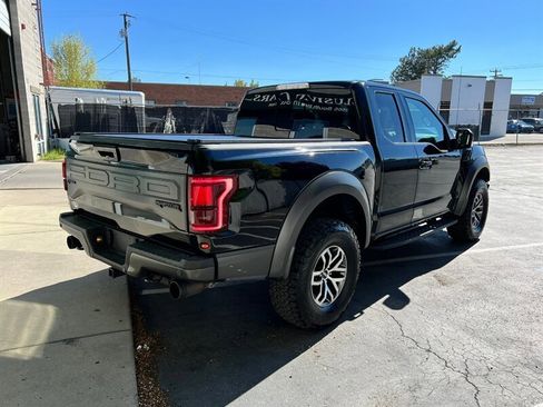 Used 2017 Ford F150 Raptor w/ Equipment Group 802A Luxury image 8