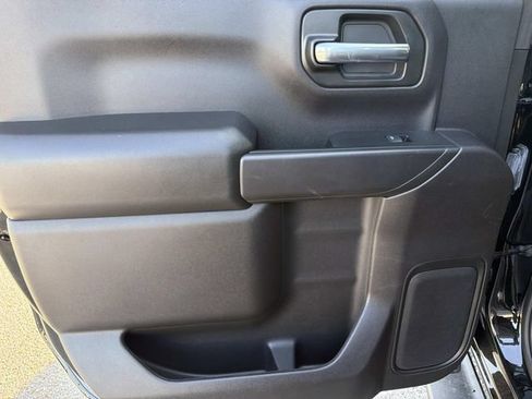 Used 2024 Chevrolet Silverado 1500 Custom Trail Boss AWD/4WD image 21