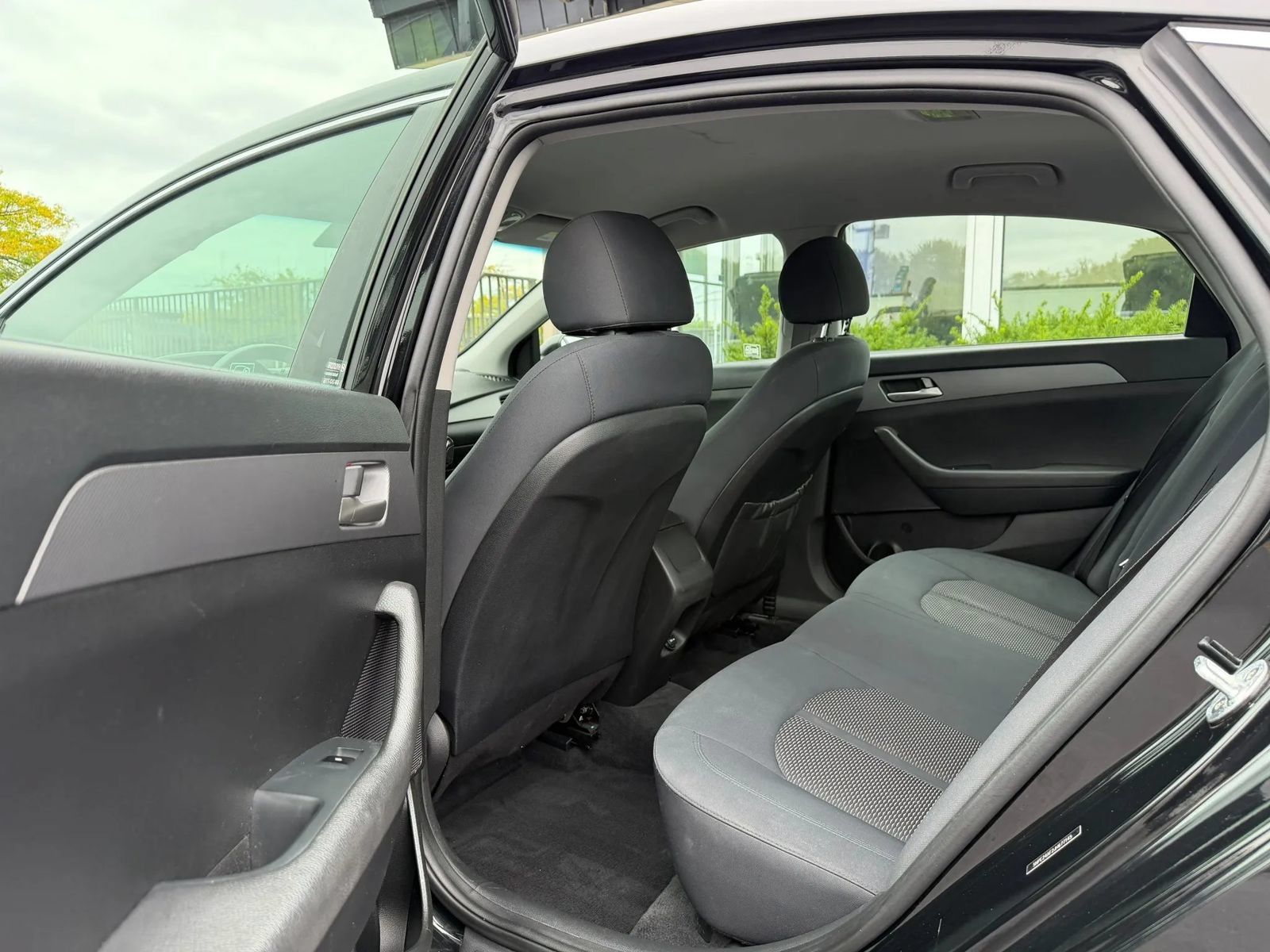Used 2018 Hyundai Sonata SE FWD image 5