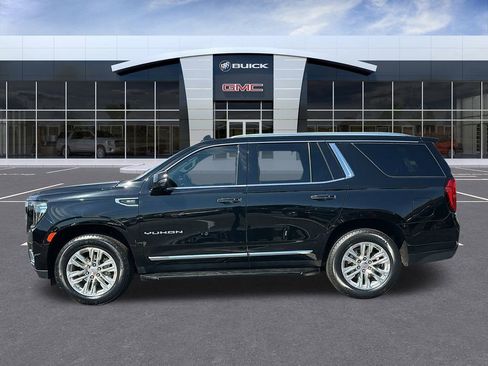 Certified 2024 GMC Yukon SLT w/ SLT Luxury Package image 2
