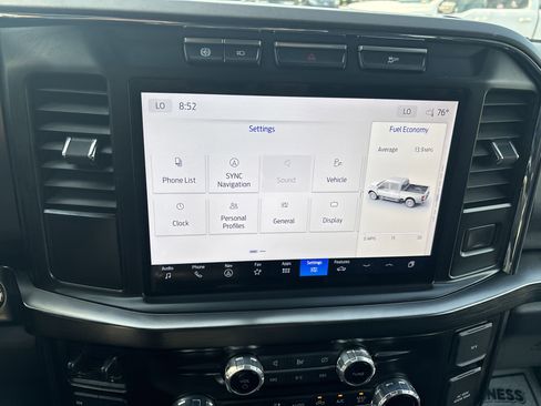 Used 2024 Ford F350 Lariat w/ Camper Package image 25