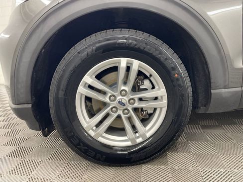 Used 2020 Ford Explorer XLT image 10