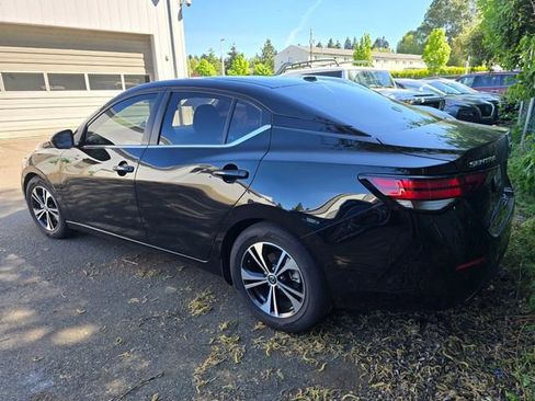 Used 2022 Nissan Sentra SV w/ All-Weather Package FWD image 4