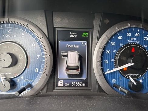 Used 2020 Toyota Sienna XLE FWD image 12