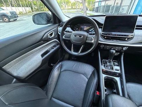 Certified 2022 Jeep Compass Latitude AWD/4WD image 9