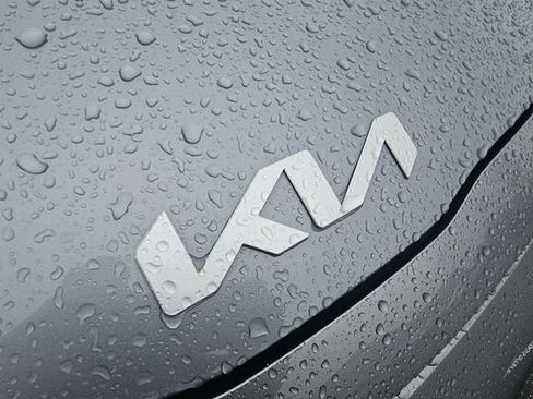 Certified 2022 Kia Soul LX w/ Technology Package image 14