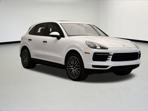 Used 2022 Porsche Cayenne image 9