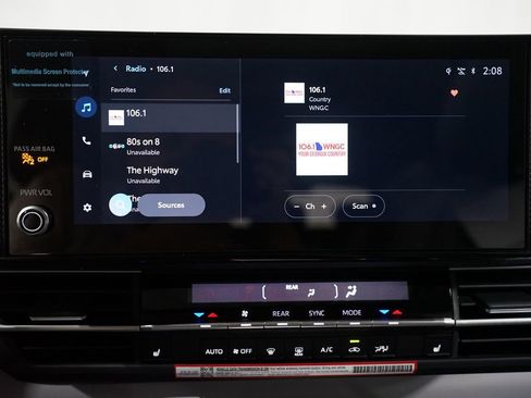 New 2026 Toyota Sienna XLE FWD image 19