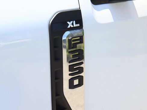 Used 2024 Ford F350 XL RWD image 54