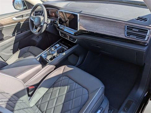 New 2026 Volkswagen Atlas SEL Premium R-Line image 34