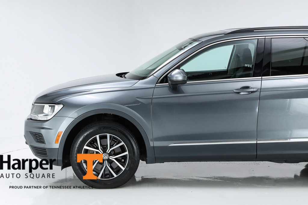 Used 2021 Volkswagen Tiguan SE FWD image 40