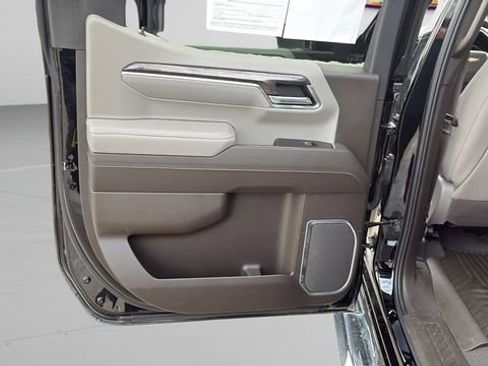 Used 2025 Chevrolet Silverado 1500 LTZ image 19