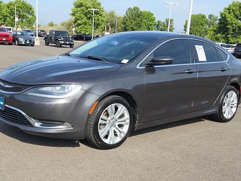 Used 2015 Chrysler 200 Limited w/ Spring Special Group FWD image 4
