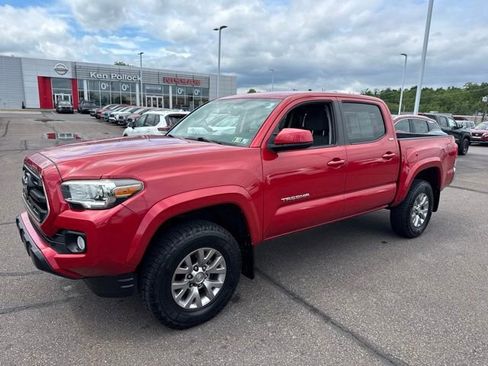 Used 2016 Toyota Tacoma SR5 w/ SR5 Appearance Package (SN) AWD/4WD image 37