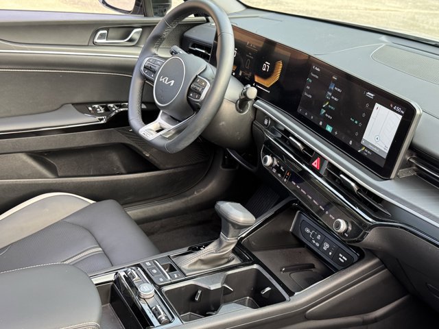 Used 2025 Kia K5 GT-Line w/ GT-Line Premium Package FWD image 35