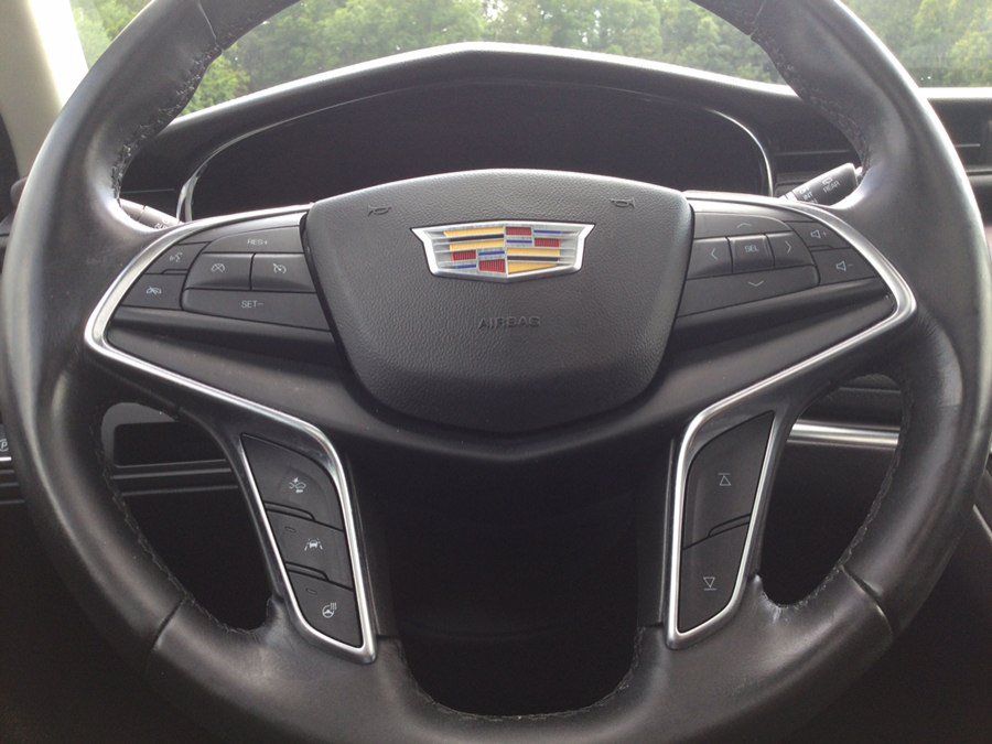 Used 2018 Cadillac XT5 Luxury w/ Driver Awareness Package AWD/4WD image 27