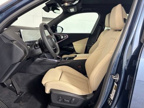 Used 2026 BMW X3 xDrive30i w/ Premium Package AWD/4WD image 11
