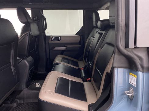 Used 2022 Ford Bronco Wildtrak image 16