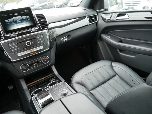 Used 2018 Mercedes-Benz GLS 450 4MATIC image 11