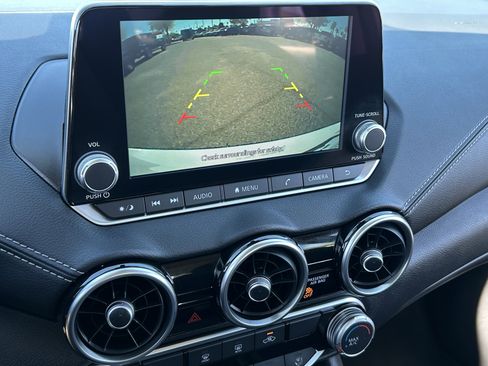 Used 2022 Nissan Sentra SV w/ Trunk Package image 28