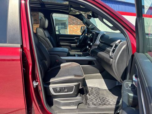 Used 2024 RAM 1500 Laramie image 13