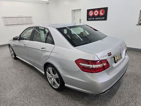 Used 2011 Mercedes-Benz E 350 Sedan image 4