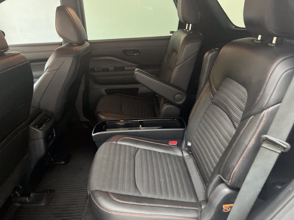 Certified 2025 Nissan Pathfinder Rock Creek AWD/4WD image 13