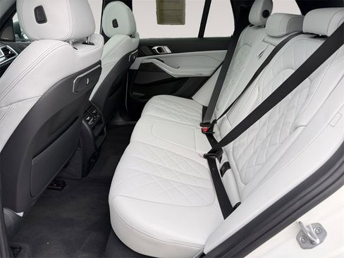 Certified 2024 BMW X5 xDrive40i w/ Premium Package image 13