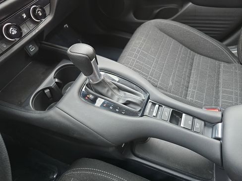 Used 2024 Honda HR-V LX image 24