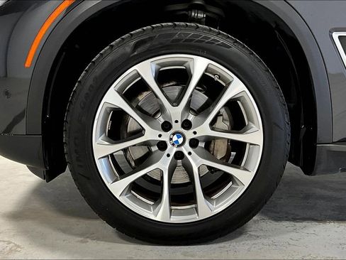 Used 2023 BMW X5 sDrive40i w/ Premium Package image 11