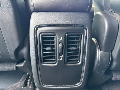 Used 2018 Dodge Durango AWD w/ Skid Plate Group image 28