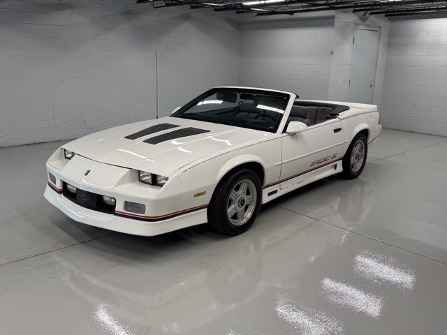Used 1990 Chevrolet Camaro RS RWD image 3