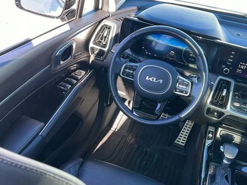Used 2023 Kia Sorento SX Prestige image 34