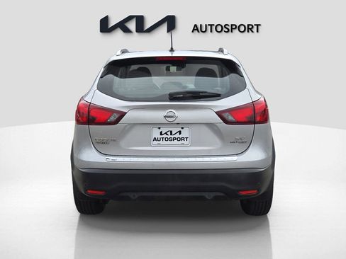 Used 2019 Nissan Rogue Sport SV w/ Technology Package image 9