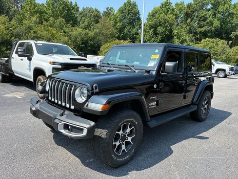 Used 2021 Jeep Wrangler Unlimited Sahara AWD/4WD image 2