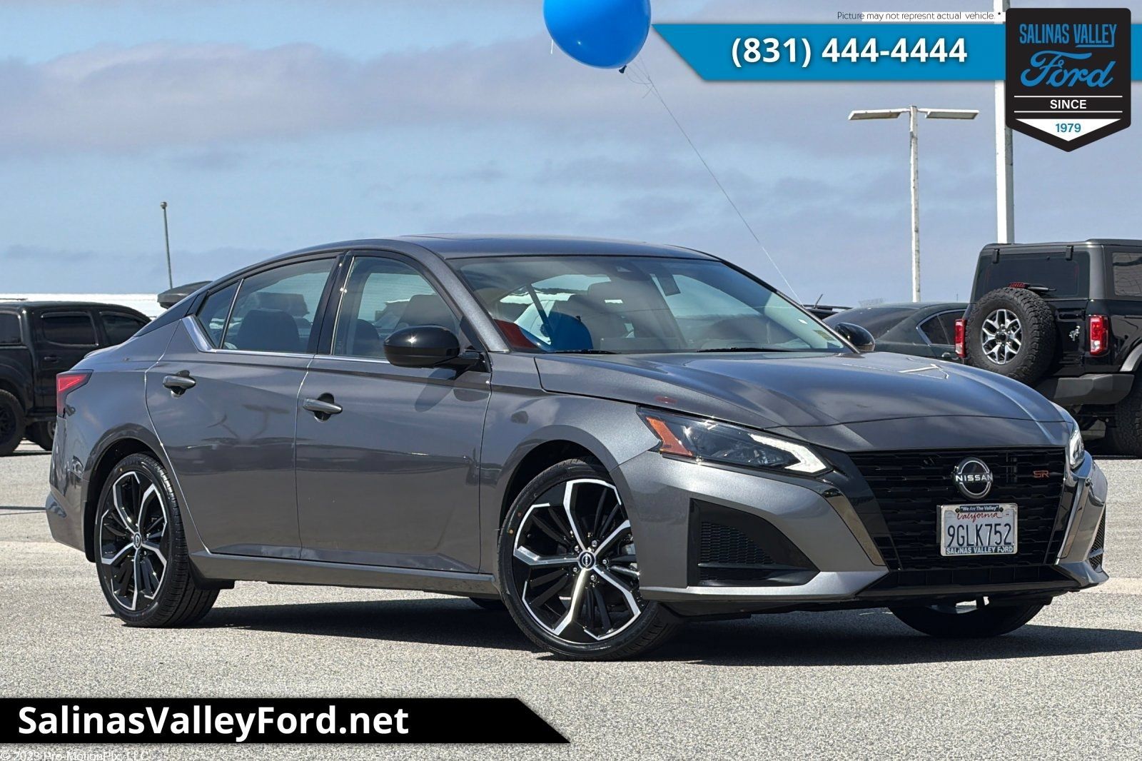 Used 2023 Nissan Altima 2.5 SR w/ SR Premium Package FWD image 1