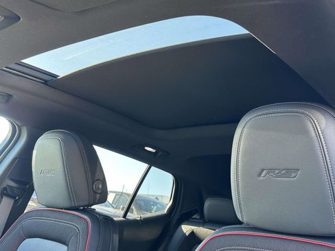 New 2026 Chevrolet Equinox EV RS image 9