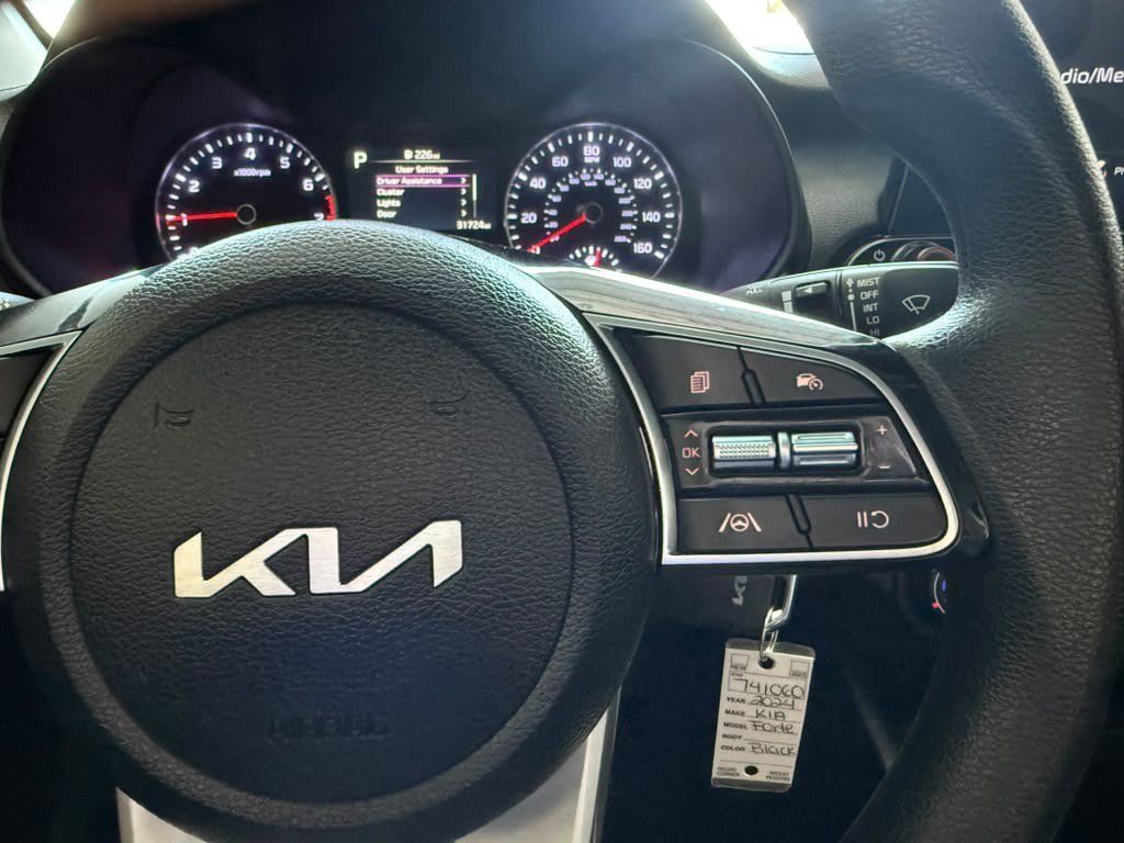 Used 2024 Kia Forte LXS FWD image 18