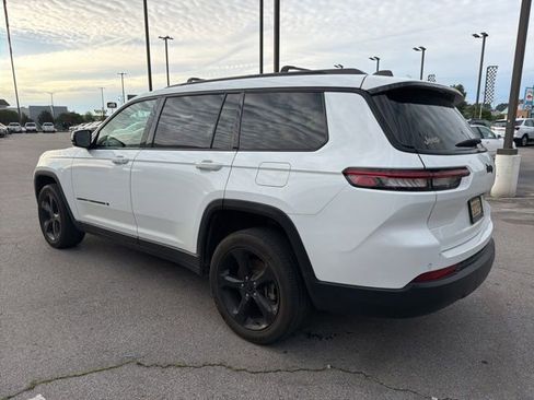 Used 2023 Jeep Grand Cherokee L Laredo RWD image 5