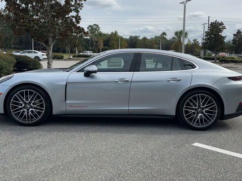 New 2026 Porsche Panamera 4 image 5