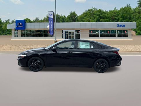 New 2026 Hyundai Elantra Sport FWD image 8