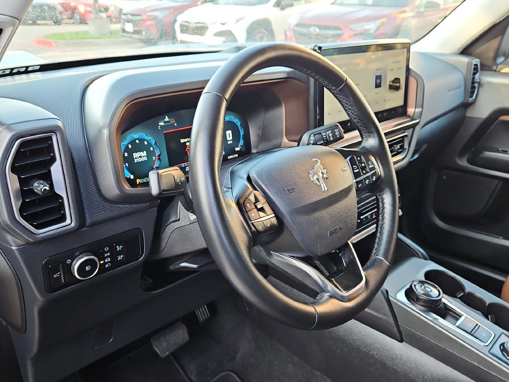 Used 2025 Ford Bronco Sport Outer Banks AWD/4WD image 15