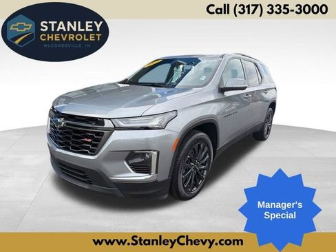 Used 2023 Chevrolet Traverse RS FWD image 1