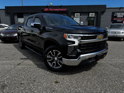 Used 2022 Chevrolet Silverado 1500 LT AWD/4WD image 7
